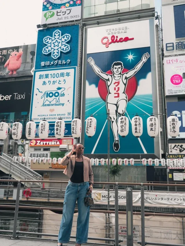 Traveler in Osaka